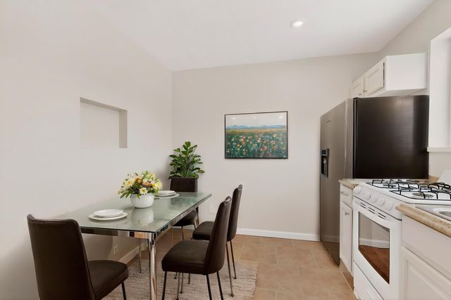 305 Moon Street NE, Albuquerque, NM 87123