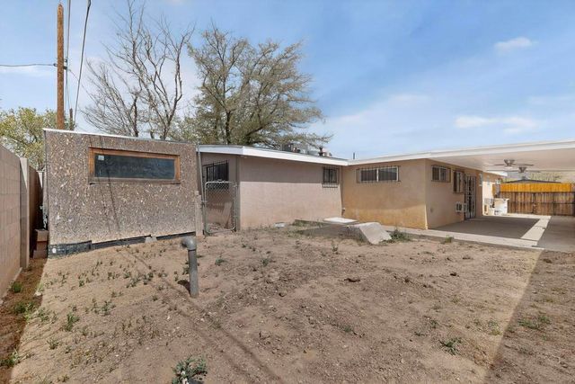 305 Moon Street NE, Albuquerque, NM 87123