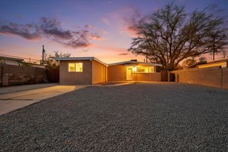 305 Moon Street NE, Albuquerque, NM 87123