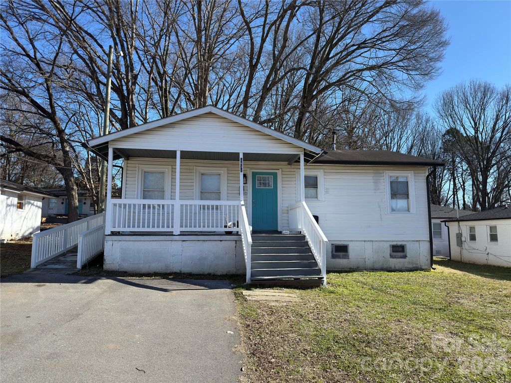 2431 Carmine Street, Charlotte, NC 28206