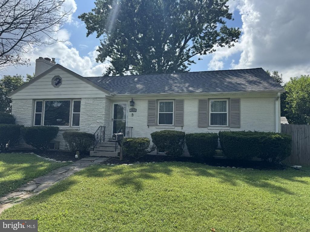 402 DOGWOOD DR, Gaithersburg, MD 20877