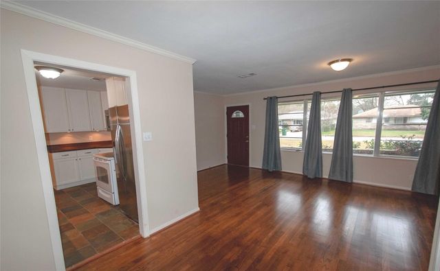 1430 Cheshire Lane, Houston, TX 77018