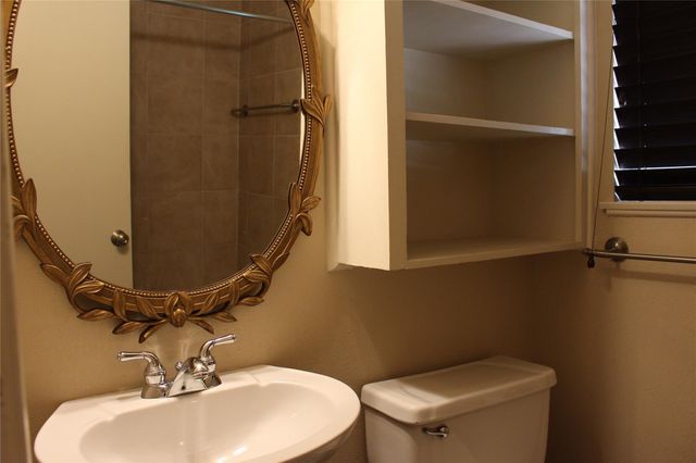 1430 Cheshire Lane, Houston, TX 77018