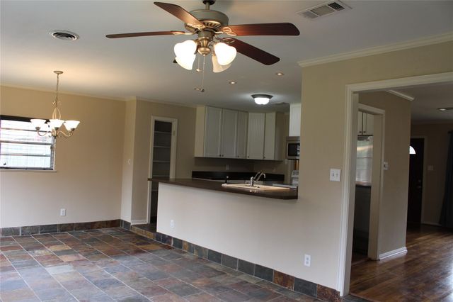 1430 Cheshire Lane, Houston, TX 77018