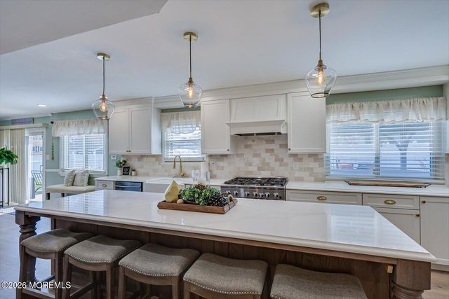 11 Quailtree Lane, Howell, NJ 07731