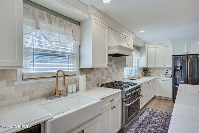 11 Quailtree Lane, Howell, NJ 07731