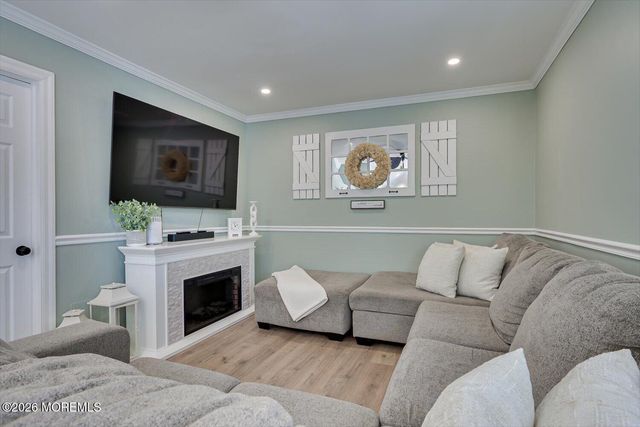 11 Quailtree Lane, Howell, NJ 07731