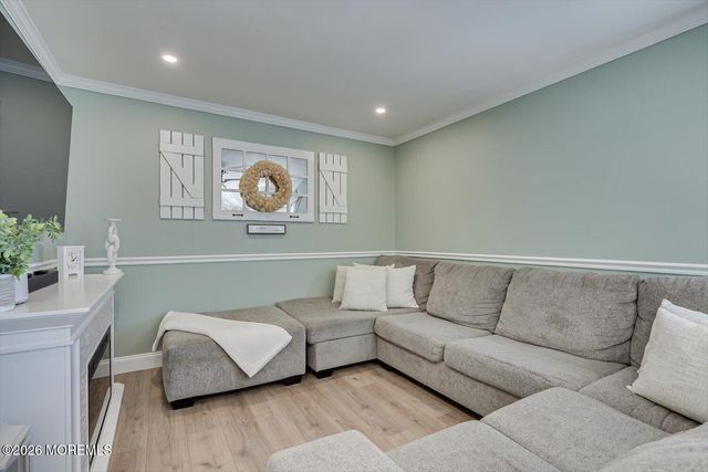 11 Quailtree Lane, Howell, NJ 07731