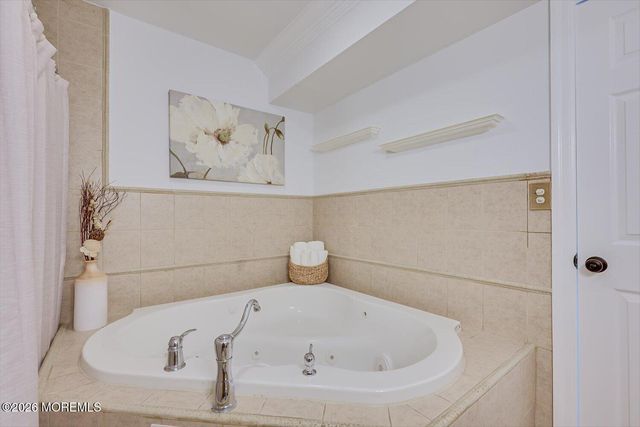 11 Quailtree Lane, Howell, NJ 07731