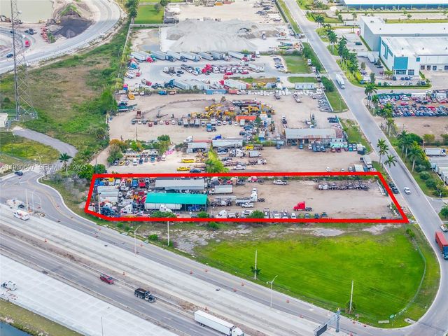 13800 NW 112th Ave, Hialeah Gardens, FL 33018
