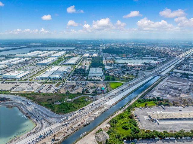 13800 NW 112th Ave, Hialeah Gardens, FL 33018