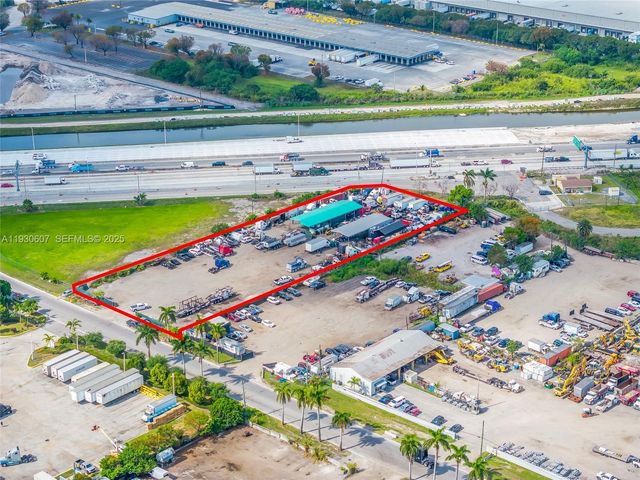 13800 NW 112th Ave, Hialeah Gardens, FL 33018