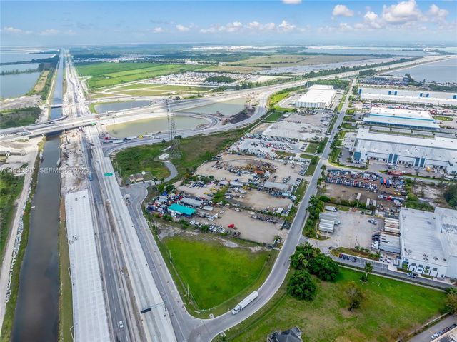 13800 NW 112th Ave, Hialeah Gardens, FL 33018