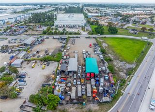 13800 NW 112th Ave, Hialeah Gardens, FL 33018