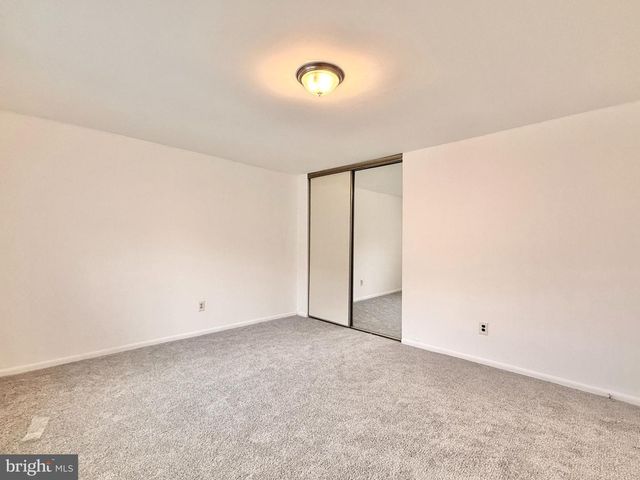 13 GRATZ COURT, Cherry Hill, NJ 08002