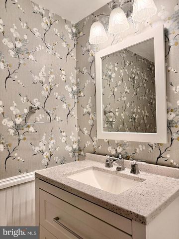 13 GRATZ COURT, Cherry Hill, NJ 08002