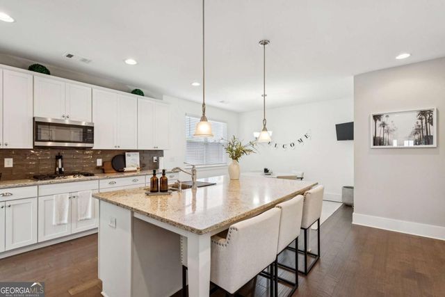 4006 Glendianne Way, Powder Springs, GA 30127