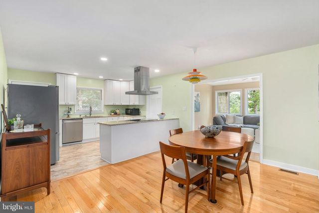 122 YORKTOWN BLVD, Locust Grove, VA 22508