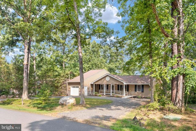 122 YORKTOWN BLVD, Locust Grove, VA 22508