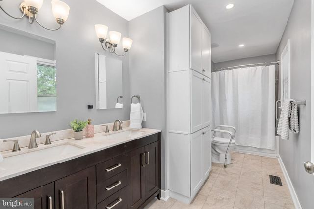 122 YORKTOWN BLVD, Locust Grove, VA 22508