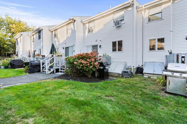 19 Eagan Place 19, Peabody, MA 01960