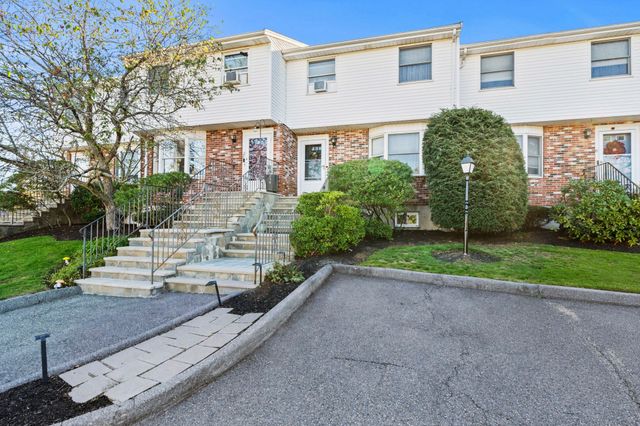 19 Eagan Place 19, Peabody, MA 01960