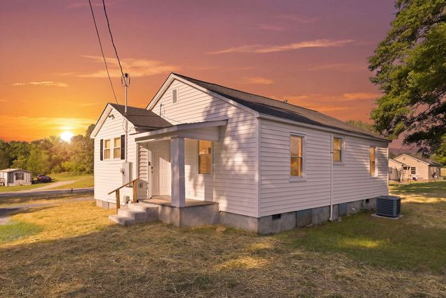 7604 252 Highway, Honea Path, SC 29654