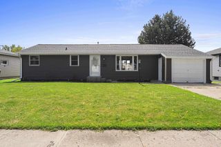 1682 DEBRA LANE, Green Bay, WI 54302
