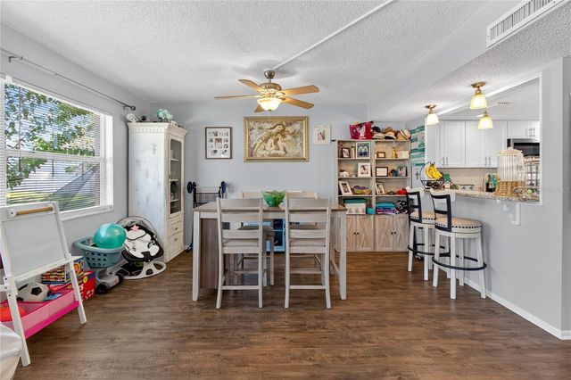 1146 KING ARTHUR COURT 110, Dunedin, FL 34698