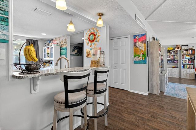 1146 KING ARTHUR COURT 110, Dunedin, FL 34698