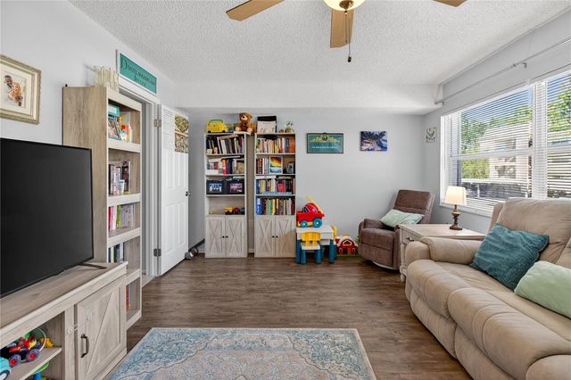 1146 KING ARTHUR COURT 110, Dunedin, FL 34698