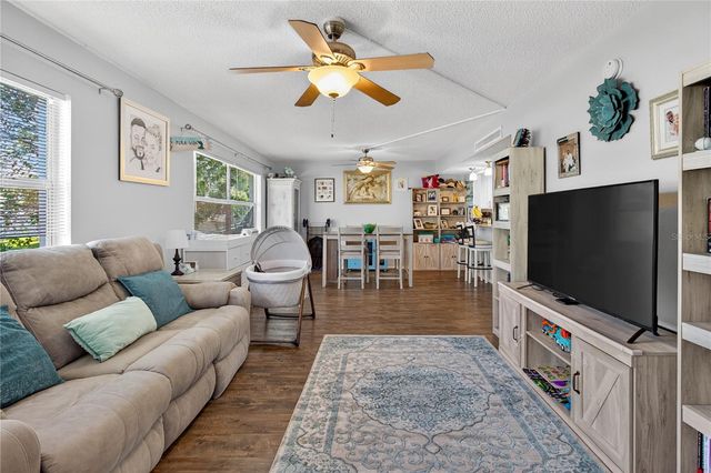 1146 KING ARTHUR COURT 110, Dunedin, FL 34698