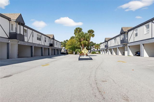 1146 KING ARTHUR COURT 110, Dunedin, FL 34698