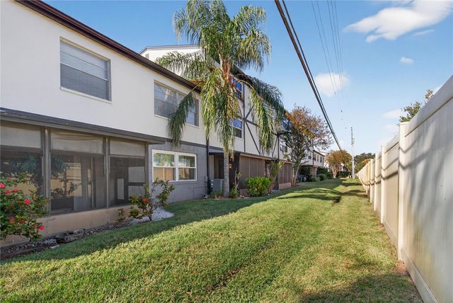 1146 KING ARTHUR COURT 110, Dunedin, FL 34698