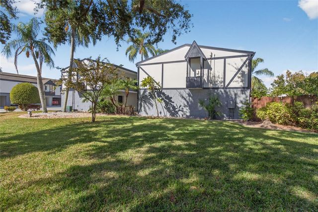 1146 KING ARTHUR COURT 110, Dunedin, FL 34698