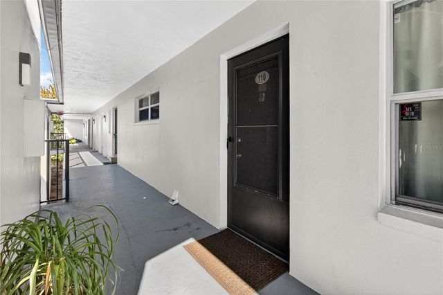 1146 KING ARTHUR COURT 110, Dunedin, FL 34698