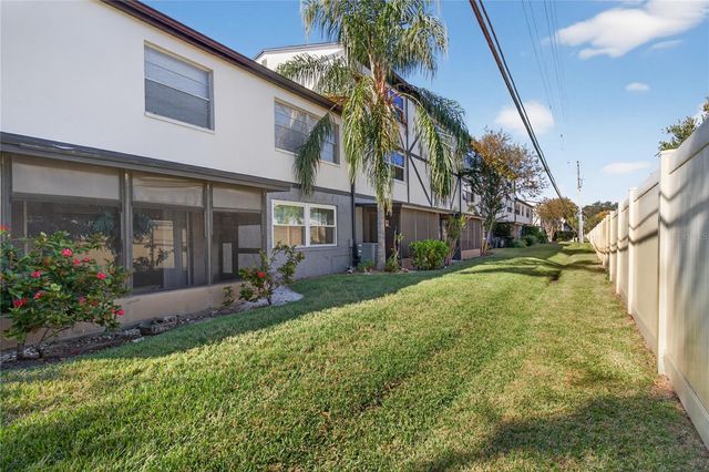 1146 KING ARTHUR COURT 110, Dunedin, FL 34698