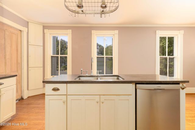105 N Granville Street, Edenton, NC 27932