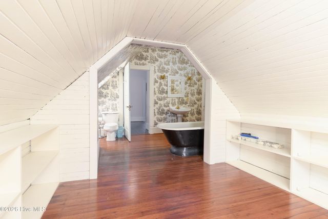 105 N Granville Street, Edenton, NC 27932
