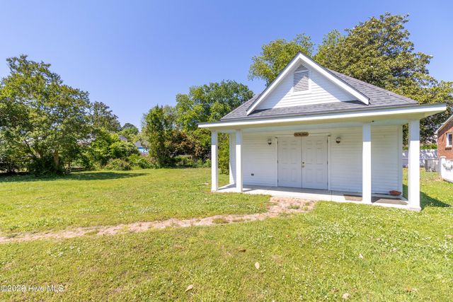 105 N Granville Street, Edenton, NC 27932