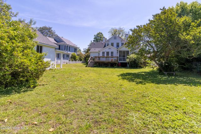 105 N Granville Street, Edenton, NC 27932