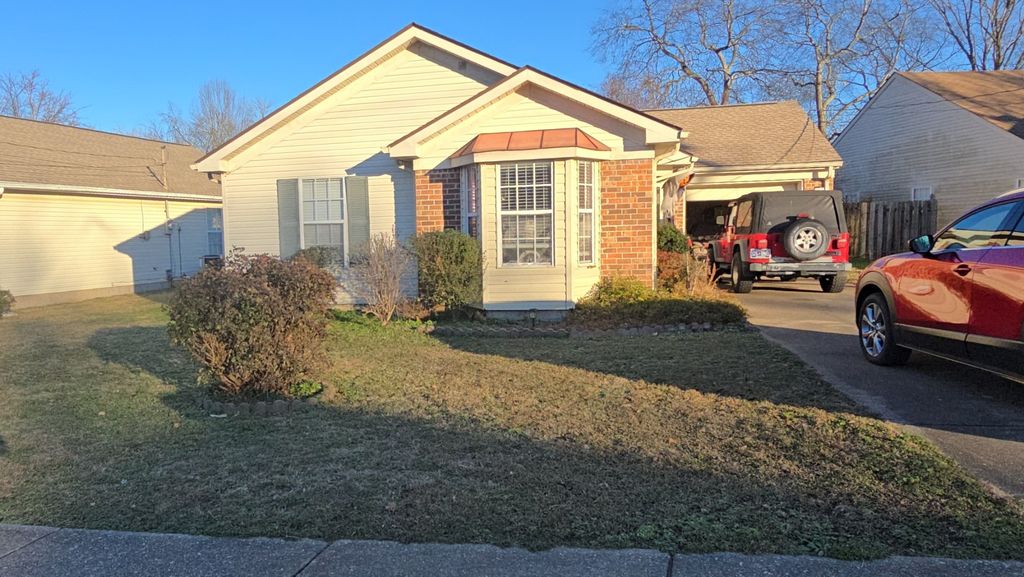 4417 Stoneview Dr, Antioch, TN 37013