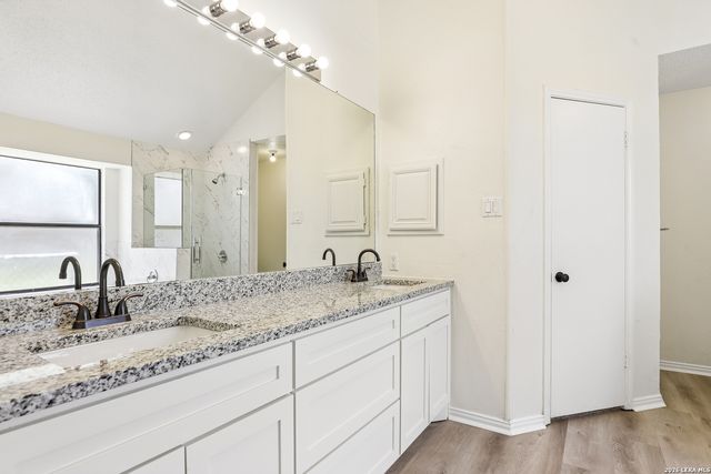 11202 Forest Shower, Live Oak, TX 78233