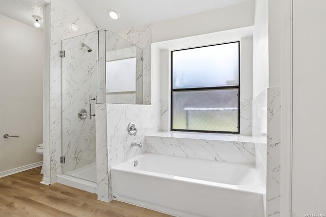 11202 Forest Shower, Live Oak, TX 78233