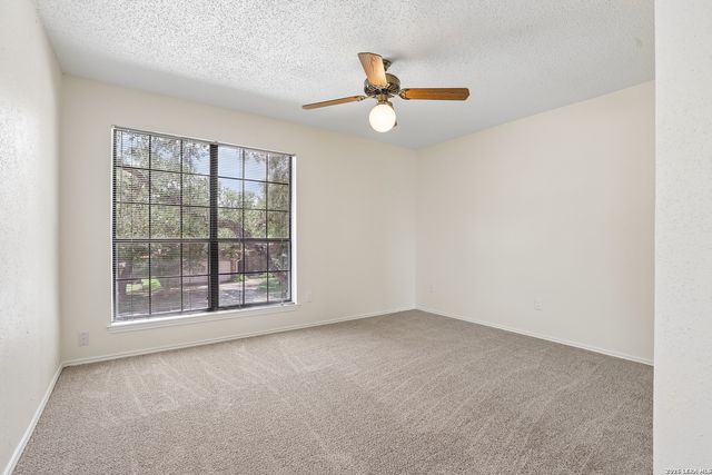 11202 Forest Shower, Live Oak, TX 78233