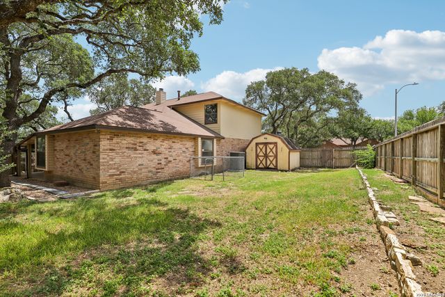 11202 Forest Shower, Live Oak, TX 78233