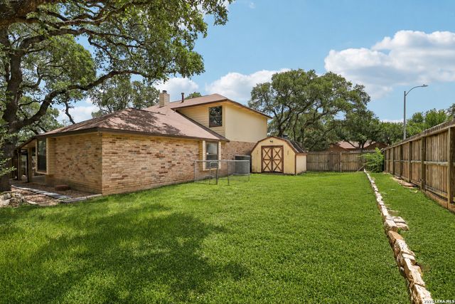 11202 Forest Shower, Live Oak, TX 78233