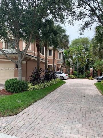 2800 Kinsington Cir, Weston, FL 33332