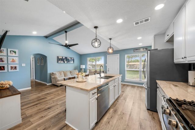 4163 Bermuda Drive, Pasadena, TX 77503