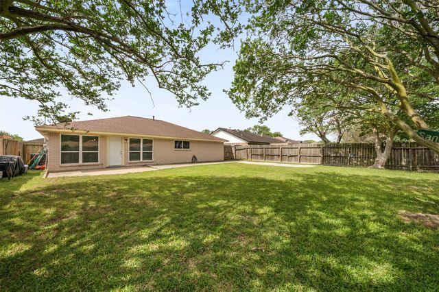 4163 Bermuda Drive, Pasadena, TX 77503